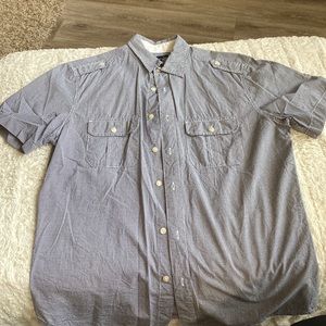 Gap Men’s medium short sleeve causal button down shirt with pockets black/white